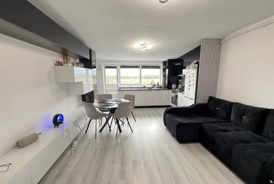 Apartament cu 2 camere semidecomandat, mobilat în Sânpetru