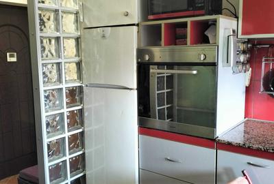 Apartament cu 2 camere semidecomandat, mobilat în Central