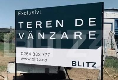 Teren de 2400 mp, în Bucium