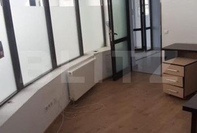 Spațiu comercial, de 210 mp, în George Enescu - 4