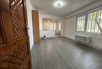 Spațiu comercial, de 56 mp, în Mihai Bravu