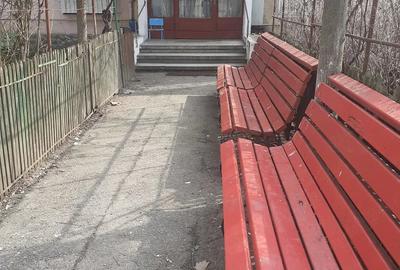 Apartament cu 3 camere semidecomandat în Central - 1