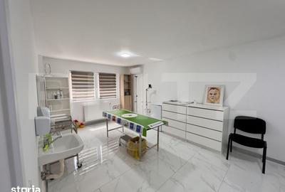 Spațiu comercial, de 50 mp, în Central - 3