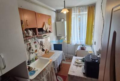 Apartament cu 2 camere decomandat în Cornișa