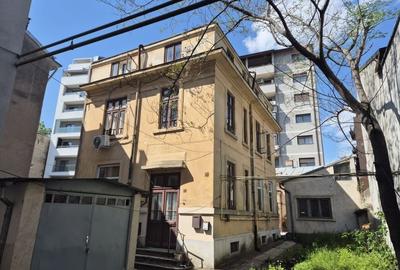 Apartament cu 2 camere semidecomandat în Dacia