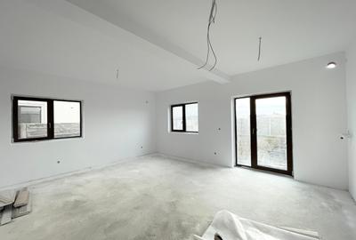 Duplex cu 4 camere cu Canalizare în Moșnița Veche - 2