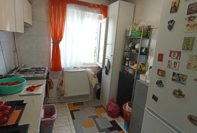 Apartament cu 3 camere semidecomandat, mobilat în Podu Roș - 5