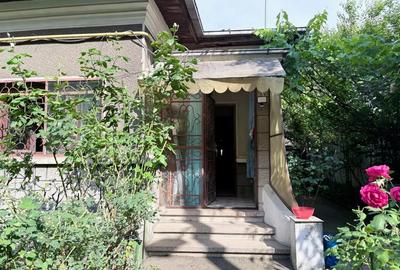 Casă cu 3 camere în Central - 1