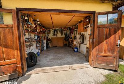 Casă cu 6 camere cu Teren 3269 Mp în Deda - 4