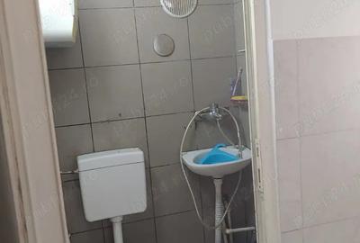 Garsonieră semidecomandată în CET - 4