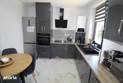Casă cu 3 camere cu Teren 198 Mp în Central - 9