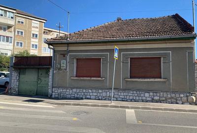Casă cu 3 camere cu Teren 360 Mp în Exterior Vest