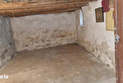 Casă cu 5 camere cu Teren 1500 Mp în Domnești - 5