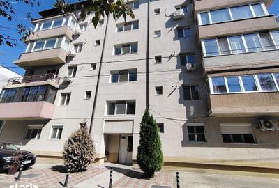 Apartament cu 2 camere în Micro 3