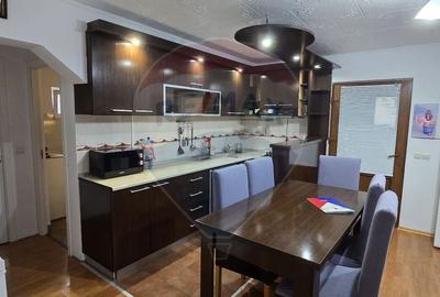 Casă individuală cu 6 camere cu Garaj în Mișca - 2