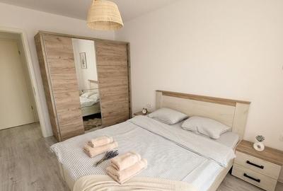 Apartament cu 2 camere decomandat, mobilat în Tractorul - 2