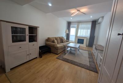 Apartament cu 2 camere decomandat în Calea Victoriei
