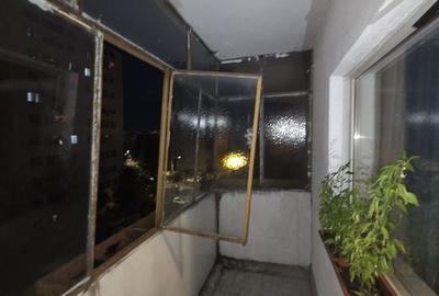 Apartament cu 3 camere decomandat în Craiovei