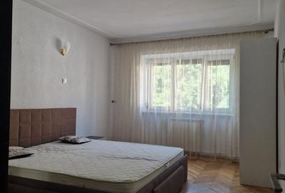 Apartament cu 3 camere în Central - 4