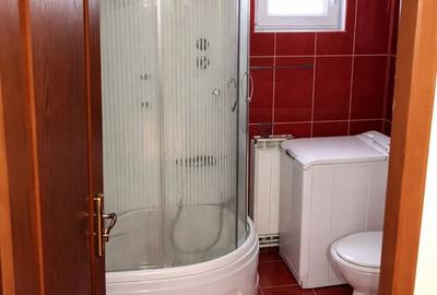 Apartament cu 3 camere, mobilat în Central - 3