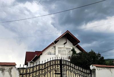 Casă cu 4 camere în Măgurele - 1