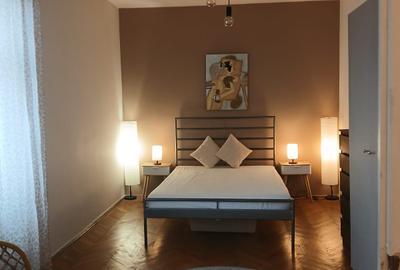 Apartament cu 2 camere semidecomandat, mobilat în Floreasca