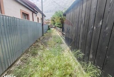 Casă cu 3 camere cu Teren 1326 Mp în Central