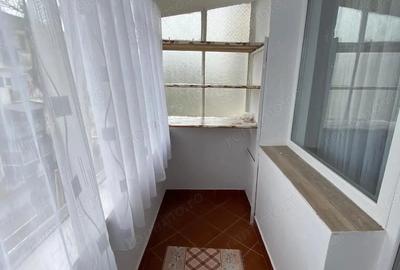 Apartament cu 2 camere semidecomandat în Micro 38