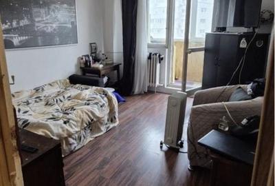 Apartament cu 4 camere semidecomandat în Crângași - 4