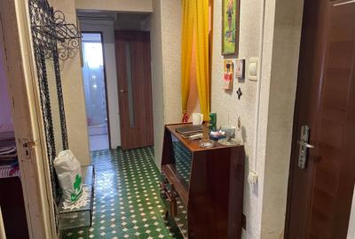 Apartament cu 3 camere decomandat în Giurgiului - 4