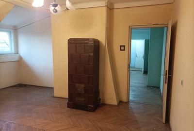 Apartament cu 3 camere semidecomandat în Central - 5