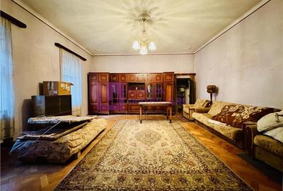 Apartament cu 2 camere semidecomandat în Ultracentral