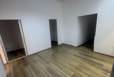 Birou, de 72 mp, în Cetate