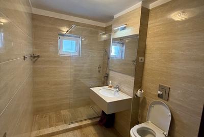Casă cu 4 camere în Ultracentral
