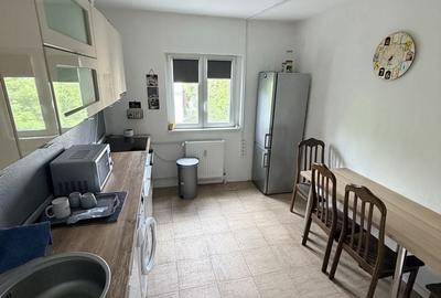 Apartament cu 2 camere semidecomandat în Spitalul Județean