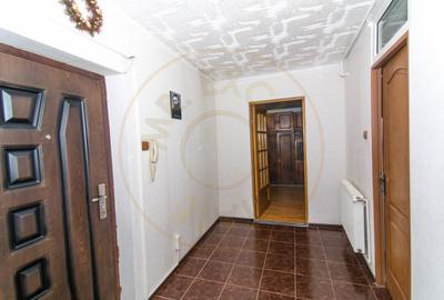 Apartament cu 3 camere decomandat în Central - 12