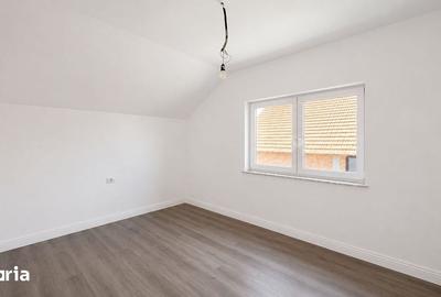 Casă cu 4 camere cu Teren 528 Mp în Sânmihaiu Român - 19