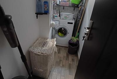 Apartament cu 3 camere decomandat în Micro 11