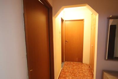 Apartament cu 3 camere decomandat în Soarelui - 10