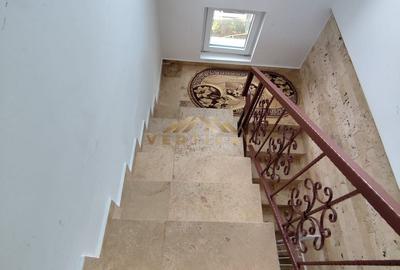 Casă cu 5 camere cu Teren 280 Mp în Vidra - 5