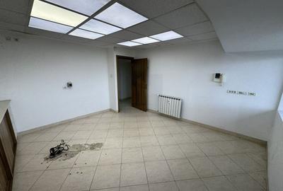 Birou, de 150 mp, în P-ța Unirii - 14
