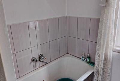 Casă cu 3 camere în Exterior Vest