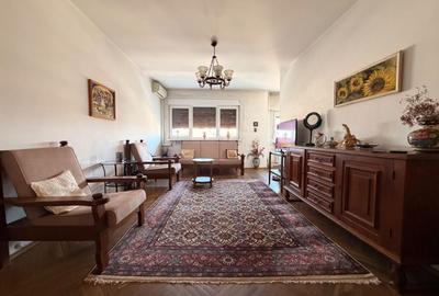 Apartament cu 4 camere decomandat în 1 Mai