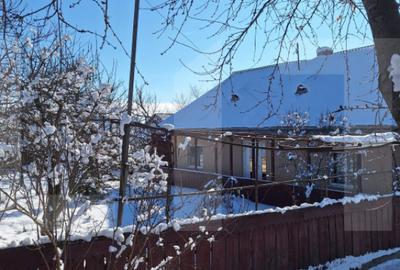 Casă cu 2 camere cu Teren 7637 Mp în Călinești