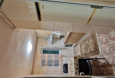 Apartament cu 2 camere decomandat în CET - 2