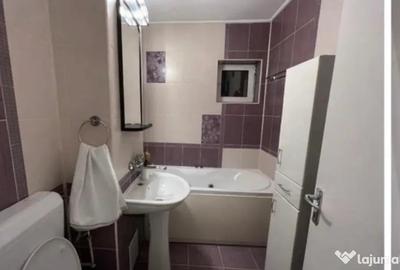 Apartament cu 3 camere decomandat în Centrul Civic