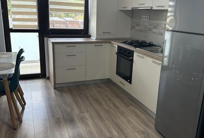 Apartament cu 2 camere în Podu Roș