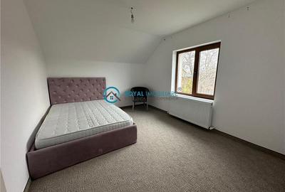 Duplex cu 4 camere cu Canalizare în Strejnicu - 2