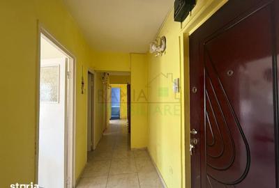 Apartament cu 3 camere decomandat în Tractorul - 3