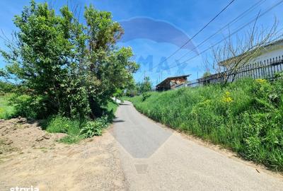 Teren de 2505 mp, în Mărgineni